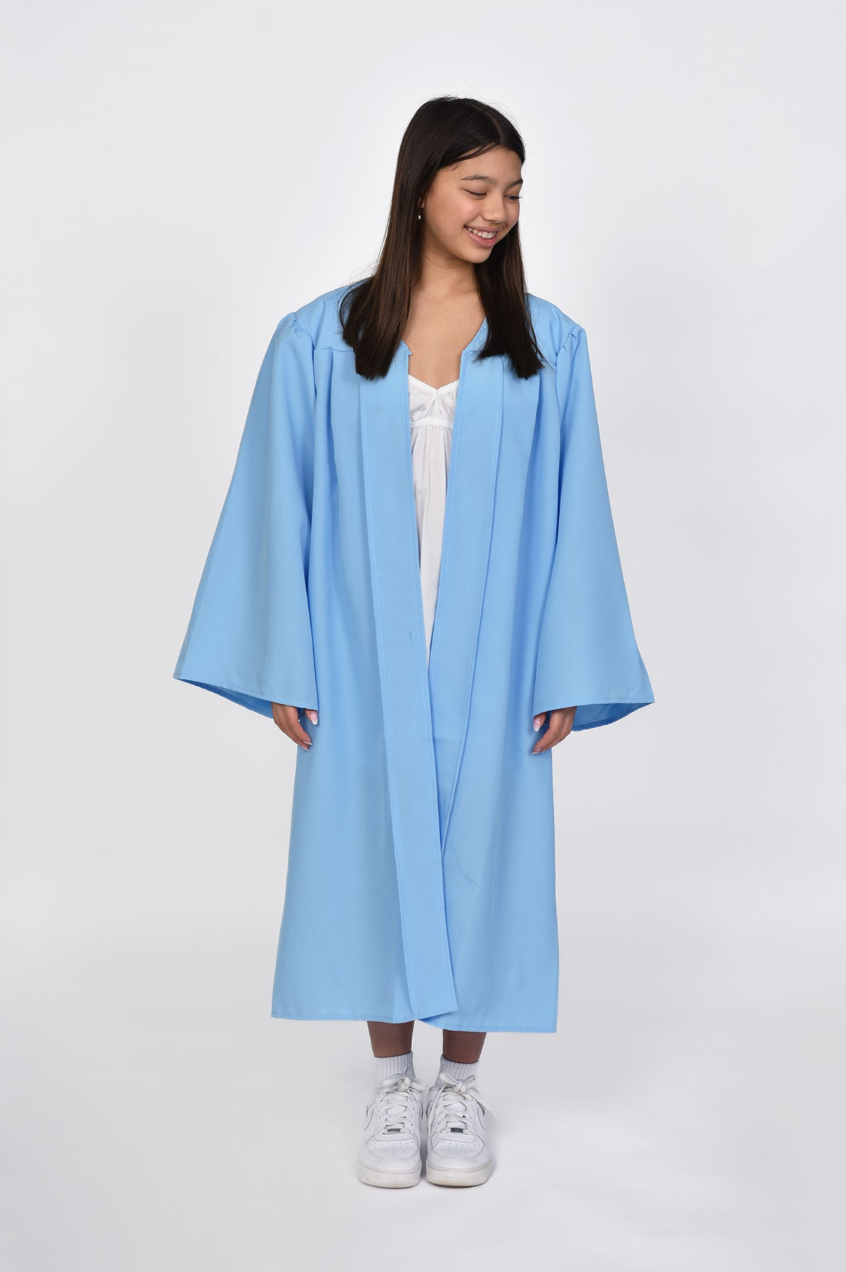 Middle School & Junior High School Graduation Gown